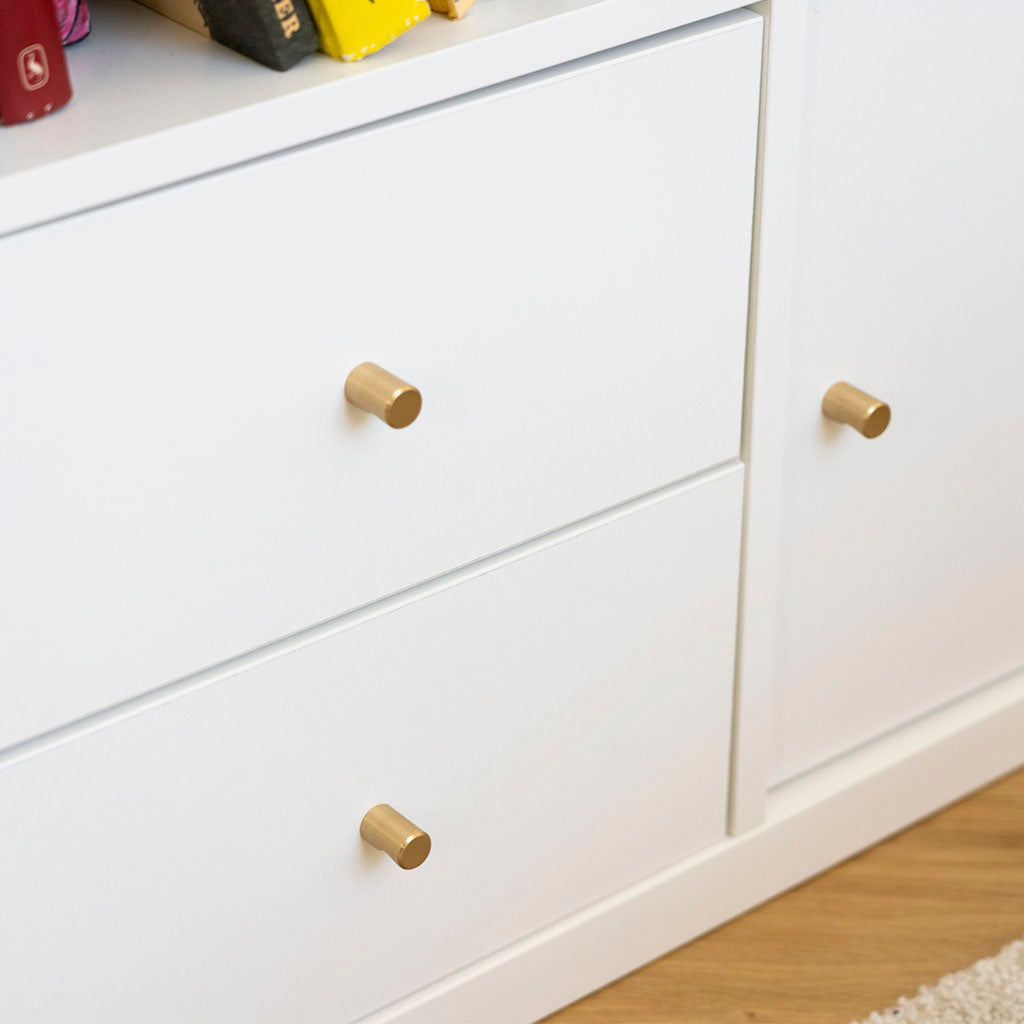 Vigsø • Cylinder knop i massiv børstet messing