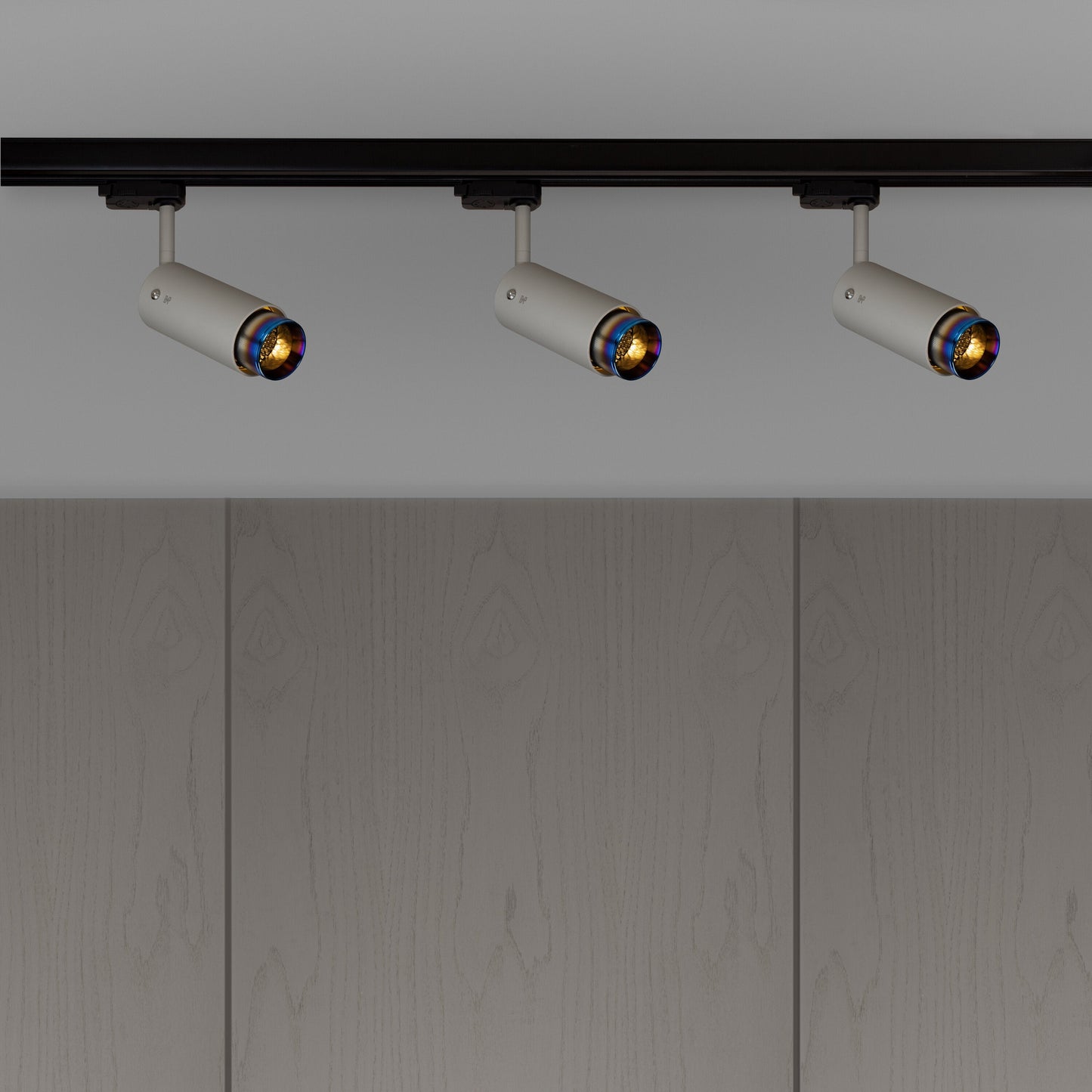 Exhaust track Linear i stone med detaljer burnt steel • Buster + Punch