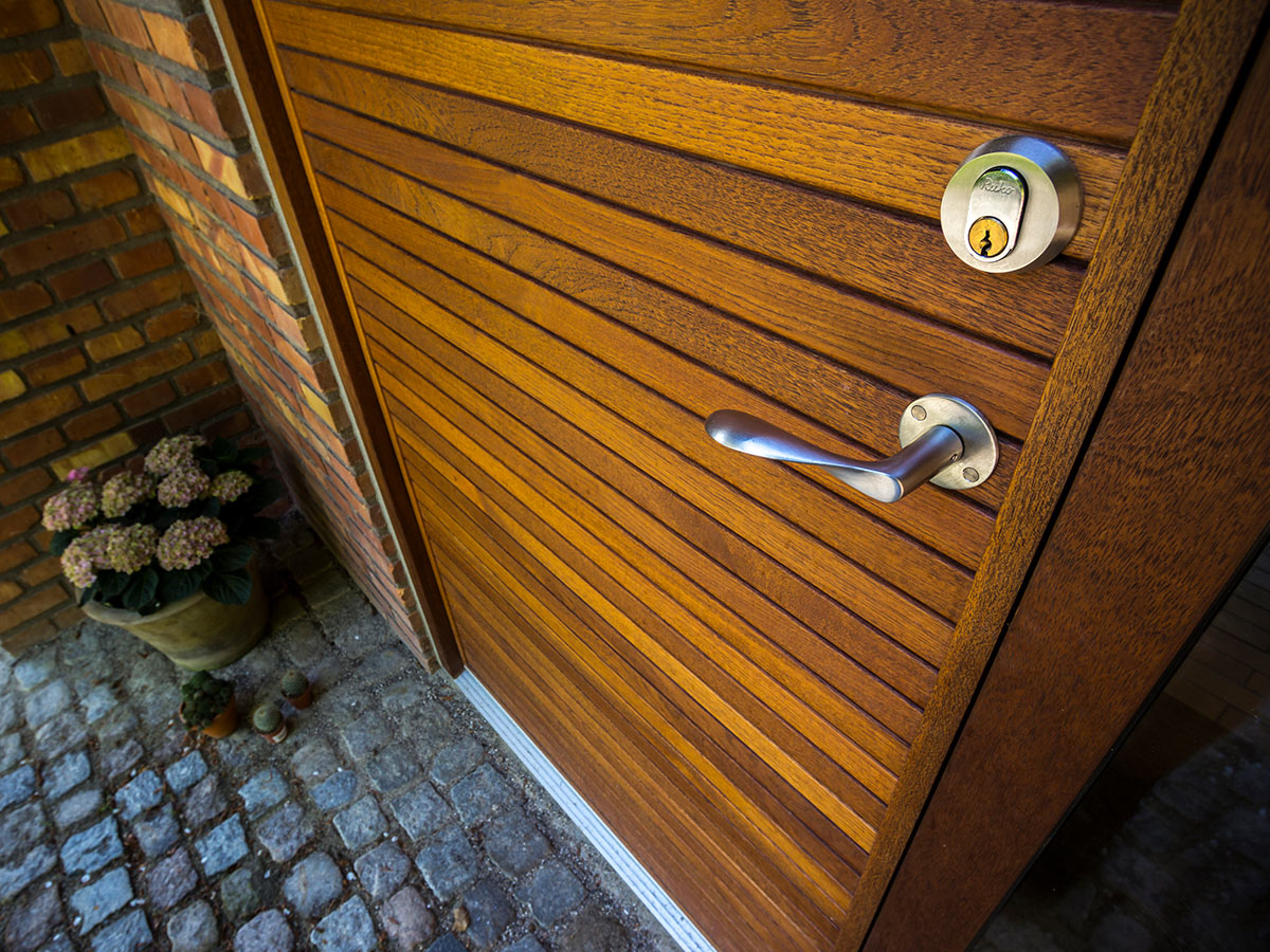Arne Jacobsen dørhåndtag - AJ111 dørgreb i børstet rustfri stål 111 mm, stor model