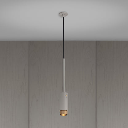 Exhaust pendel Linear i stone med detaljer i massiv messing  • Buster + Punch