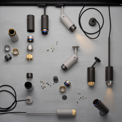 Exhaust pendel Linear i stone med detaljer i massiv messing  • Buster + Punch