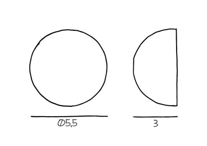 Produkt tegning af møbelknoppen, som måler 5,5 cm i diameter og 3 cm i dybden. 