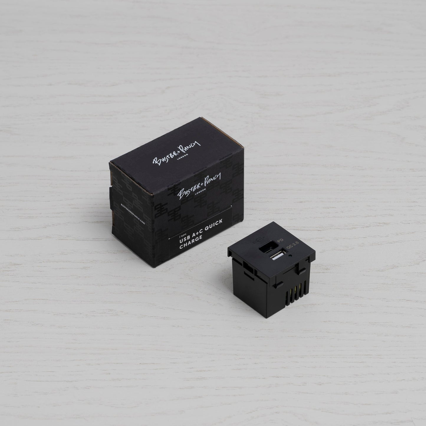 Modul til USB A + C Quickcharge, sort • Buster + Punch
